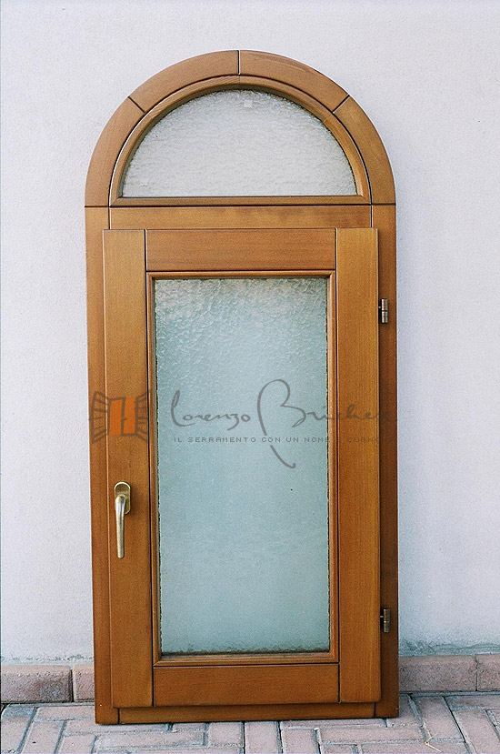 Finestre in legno: falegnameria lorenzo brichese Porte interne ad arco